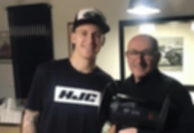 Fabio Quartararo pindah brand helm ke HJC setelah tiga tahun menggunakan Scorpion. 