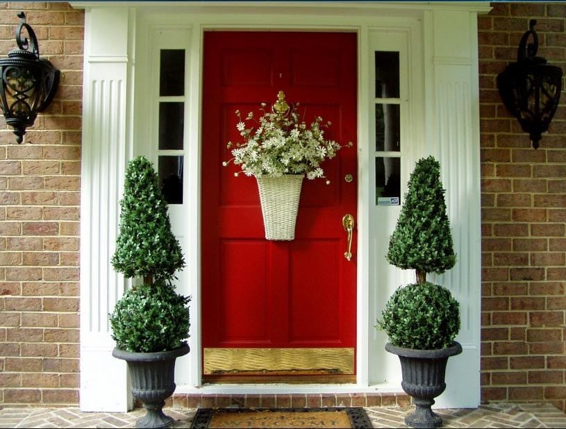 Hasil otak-atik feng shui terhadap desain pintu rumah. Ujungnya, bisa membawa rezeki buat penghuninya. 
