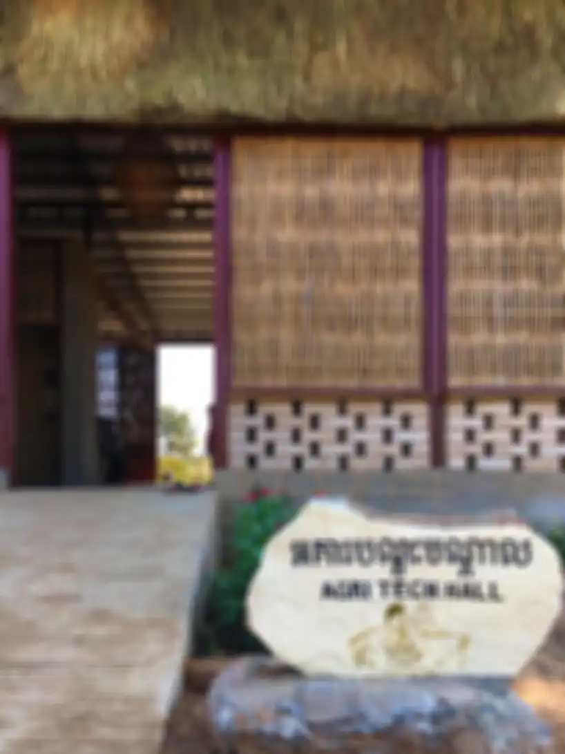 Desain Pusat Pertanian di Kambodja