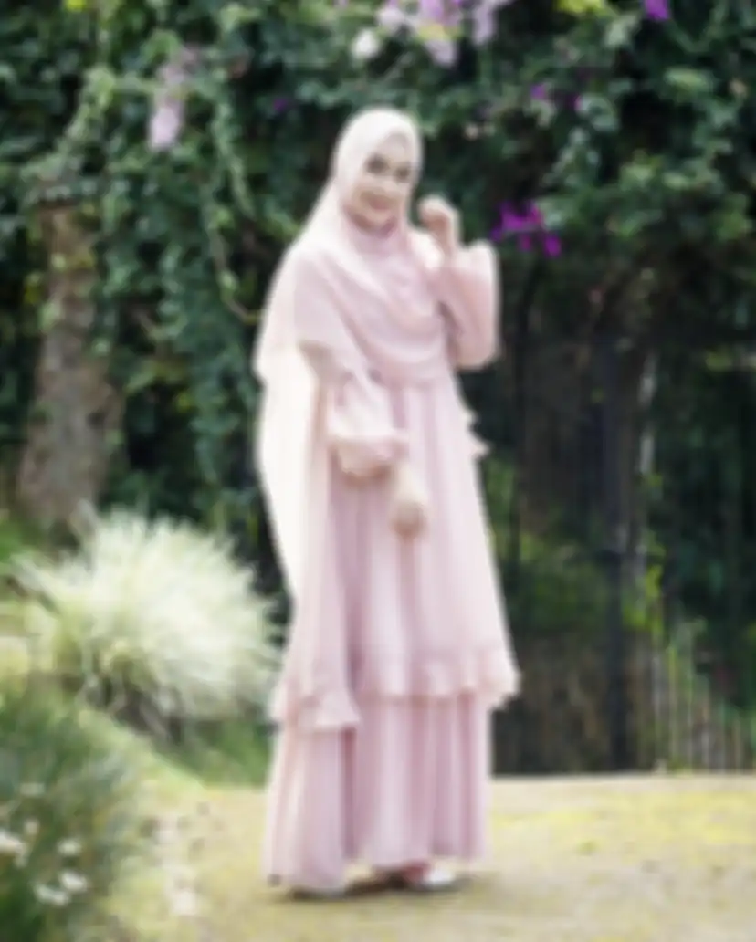 Inspirasi gamis Anisa Rahma.