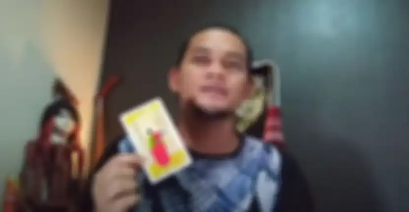 Kartu tarot memperlihatkan hubungan Lesty Kejora dan Rizky Billar