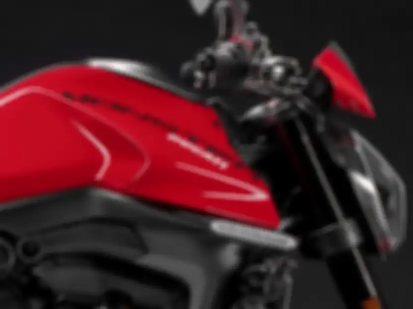 Ducati Monster 2021.