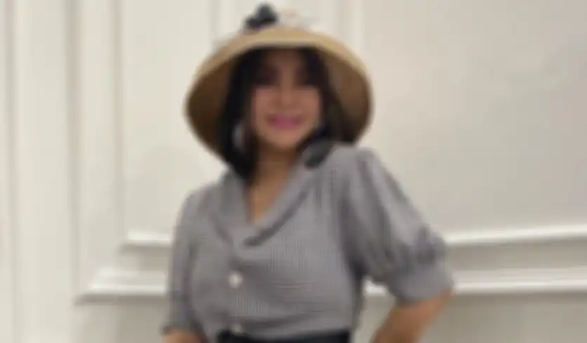 Anisa Bahar  