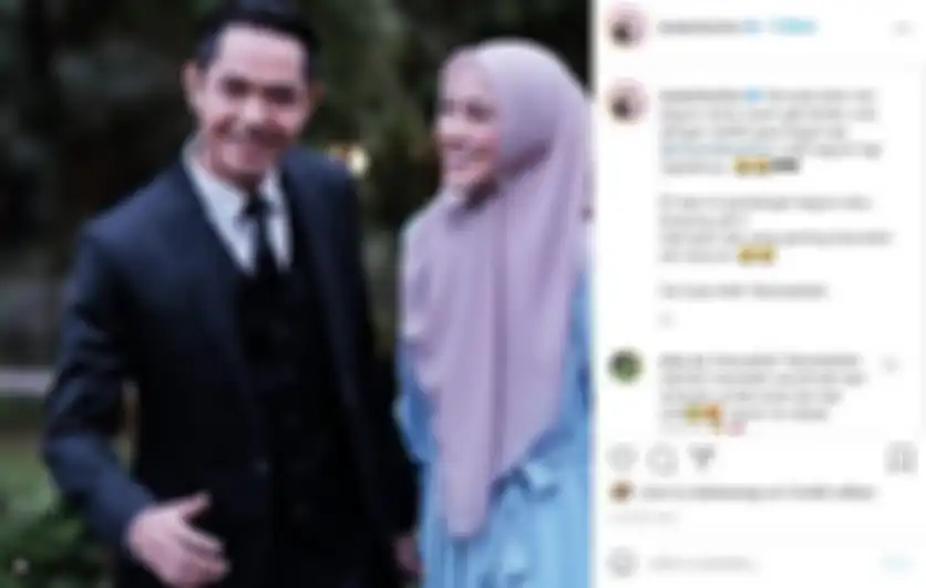 Dude Harlino tampak kece dengan memakai jas super rapi. 