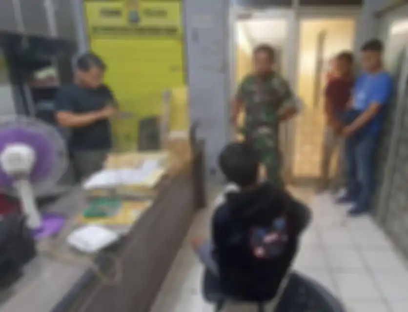 Prajurit TNI AD dari Yonarhanud 10/ABC Kodam Jaya berhasil membikin muka begal Kebaoran Baru bonyok. Ternyta punya ilmu lumpuhkan musuh. 