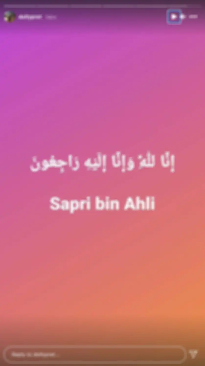 Komedian Sapri Pantun meninggal dunia, hari ini. Hal itu dikabarkan oleh sang adik, sekaligus manajer Sapri, yang bernama Dolly.
