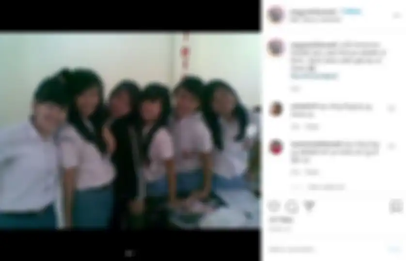 Foto jadul Ayu Ting Ting semasa SMA yang diunggah genk sekolahnya