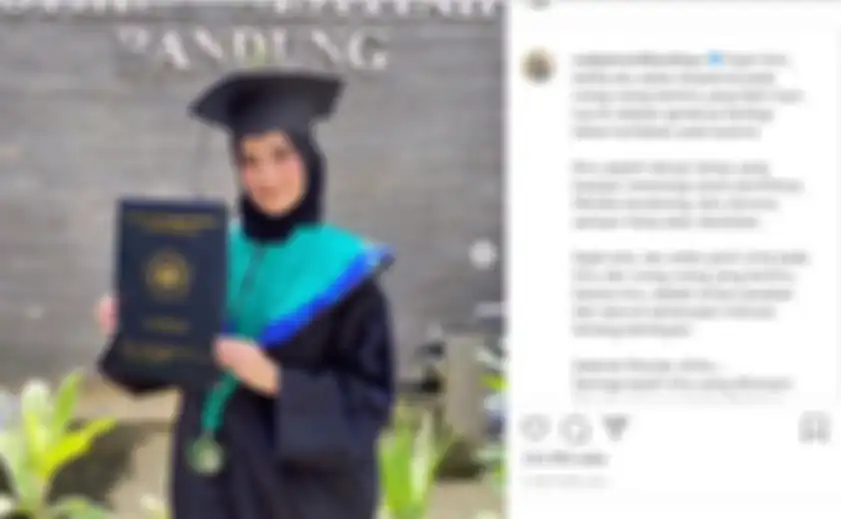 Nadya Mustika Rahayu baru saja melaksanakan prosesi wisuda. 