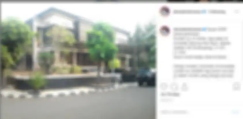 Denada jual rumah mewahnya.
