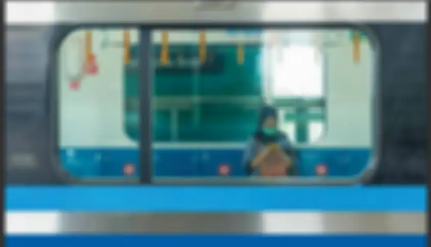 Ilustrasi naik MRT Jakarta di masa PSBB transisi untuk bersama #HadapiCorona