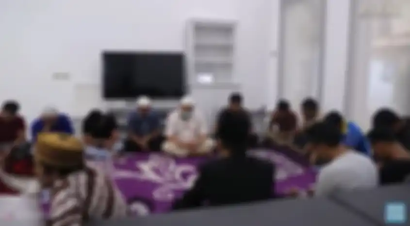 Suasana syukuran rumah baru Putri Delina