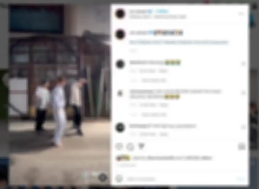 NCT Dream melakukan cover dance Mendung Tanpo Udan