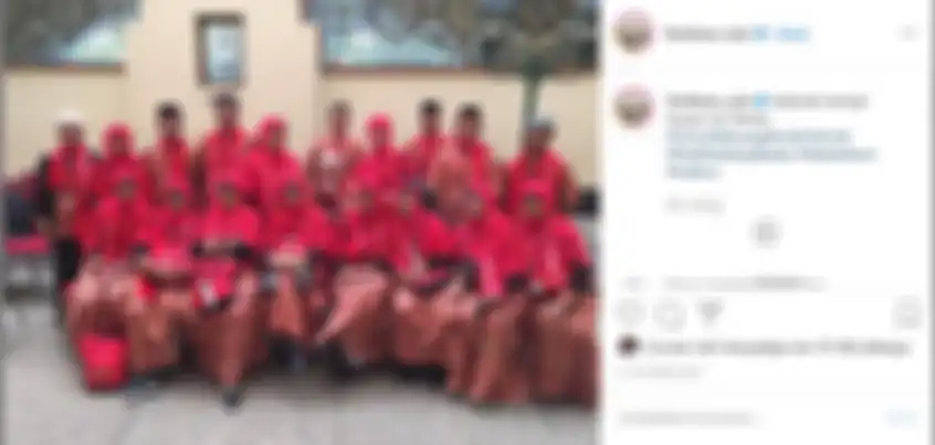Sule berangkatkan keluarga Lina untuk umroh.