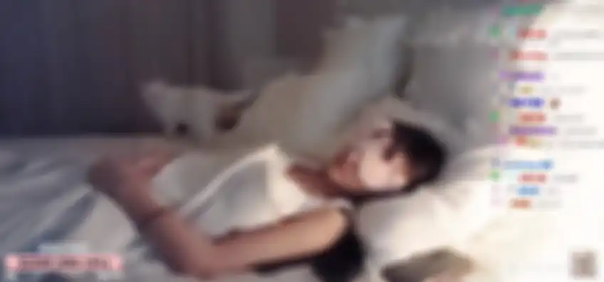  Siarkan Tidur Rebahan 5 Jam, Cewek Streamer Ini Dapat 42 juta