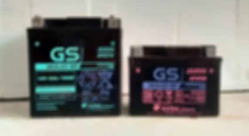 Kode aki motor GS GTZ5S (kanan) bisa untuk Yamaha Mio M3.