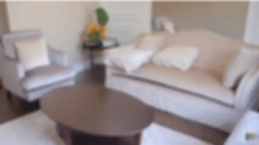 Ruang Tamu rumah Shireen dan Wisnu