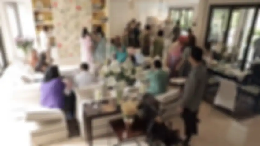 Interior minimalis nan mewah di kediaman BCL