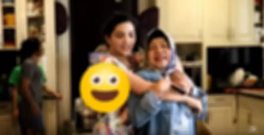 Ashanty dengan ibu Anang Hermansyah yang tak lain adalah mertuanya.