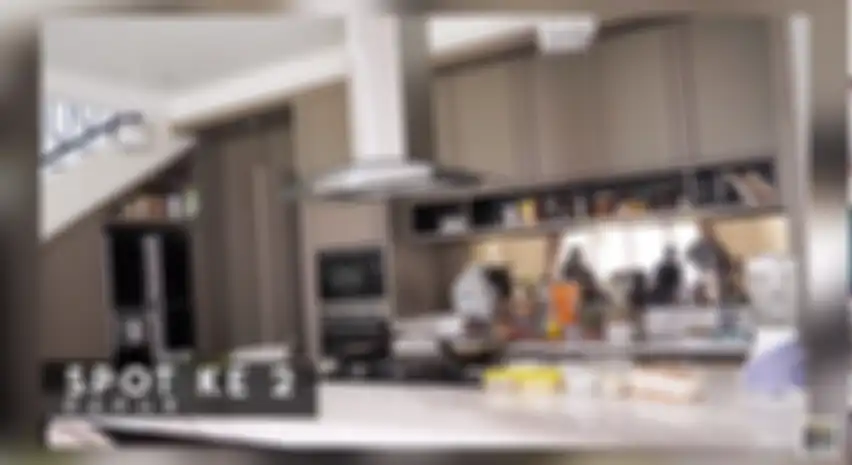 Dapur rumah Shireen Sungkar dan Teuku Wisnu