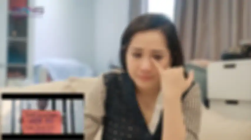 Nagita Slavina menangis saat menonton video klip lagu dari Raffi Ahmad