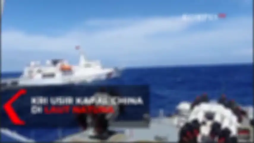 Kapal Coast Guard China pepet KRI Tjiptadi