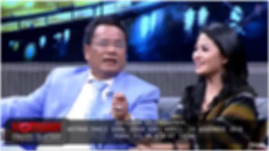 Hotman Paris dan Icha Gween. Foto model bertubuh seksi yang dituduh sebagai orang ketiga dalam rumah tangga Gisel lebih pilih Hotman Paris daripada Gading Marten.