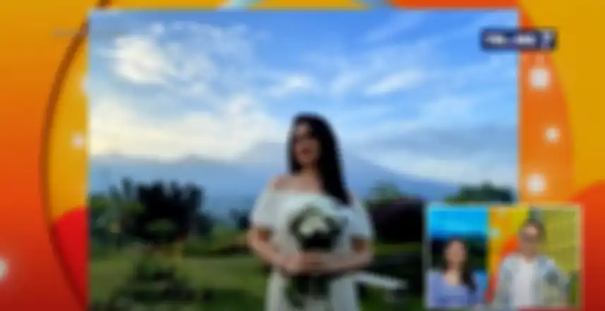 Penampilan Tissa Biani dengan dress anggun berwarna putih setelah berpacaran dengan Dul