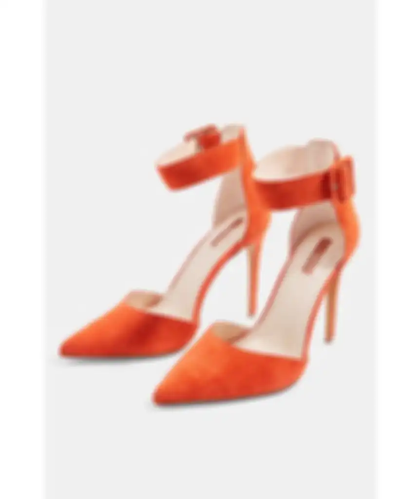 wide-fit heels