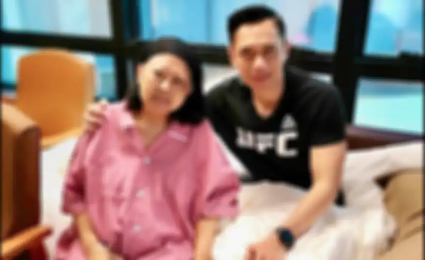 Ani Yudhoyono sempat dihalangi kaca dan pintu saat bertemu sang cucu 