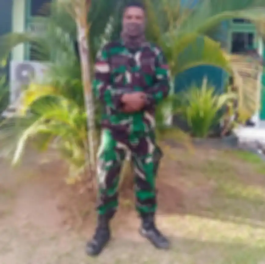 Foto Prada Yotam Bugiangge sudah disebarkan. Namun, ada informasi prajurit kelana yudha ini pernah mengunggah foto bendera Papua Merdeka. 