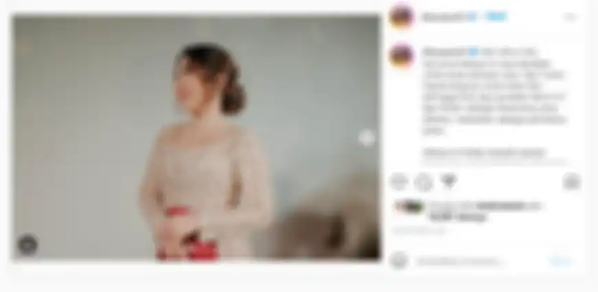 Kiky Saputri ungkap cerita kelam di balik kebaya yang dikenakannya.