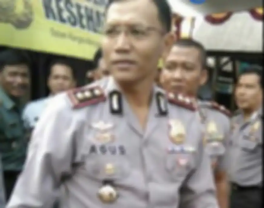 Mimpi Kombes Agus Nurpatria yang punya karir moncer harus luluh lantak usai masuk klaster perusak CCTV Ferdy Sambo. Foto sosoknya dicari.