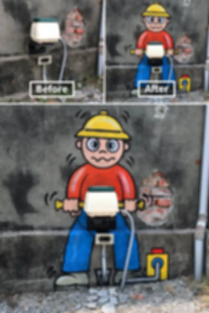 Karya Tom Bob yang menyulap objek di tempat umum menjadi terlihat keren.