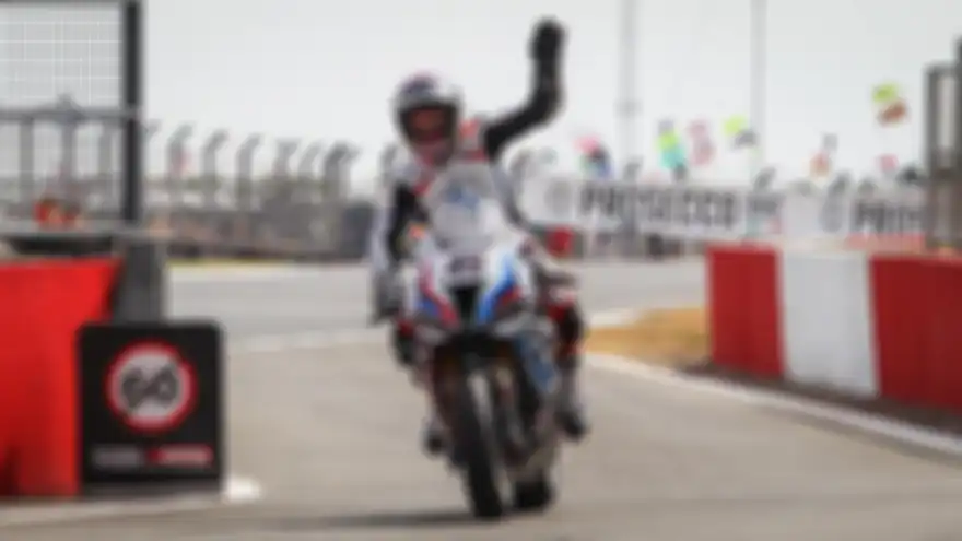 Scott Redding cukup senang bisa meraih podium kedua pada balapan WSBK Inggris setelah beberapa ubahan dilakukan pada BMW M1000RR besutannya. 