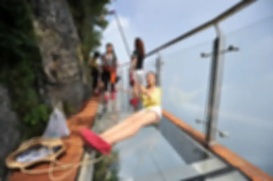 Coiling Dragon Cliff skywalk