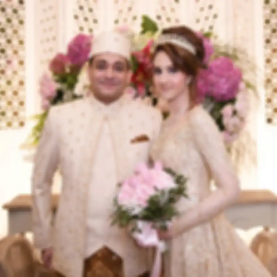 Penampilan stunning Tsamara Amany saat acara resepsi.