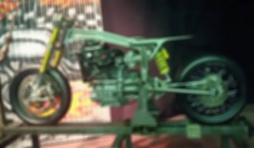Motor yang menggambarkan How To Build A Motorcycle (Tema Konten Edukasi)