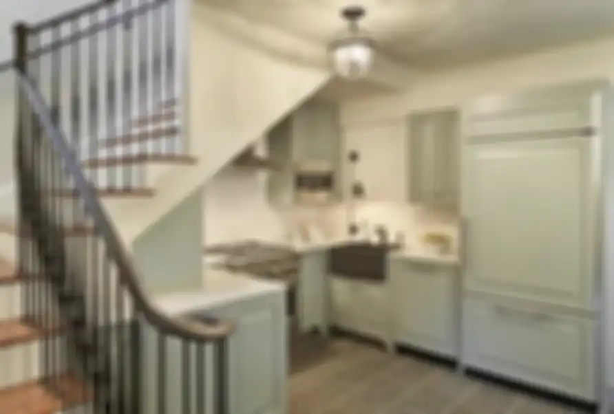Desain dapur dibawah tangga mesti ikuti aturan feng shui ini biar bawa hoki plus banjir rezeki. Intip foto hasilnya yuk. 