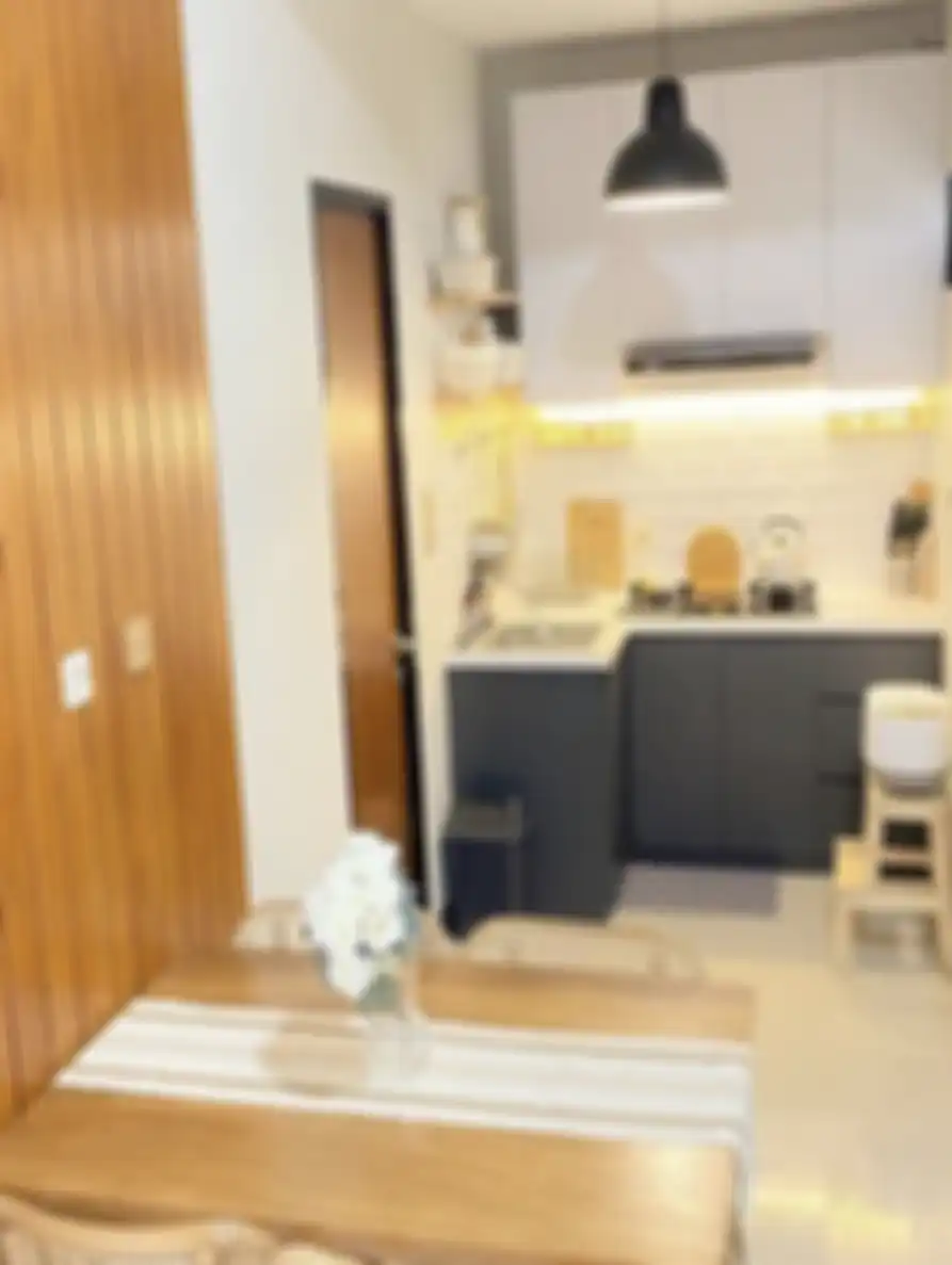 Inilah inspirasi desain dapur kecil tapi rapi yang menawan hati. Jadi solusi jitu buat rumah mungil. Cek 6 foto aestheticnya. 