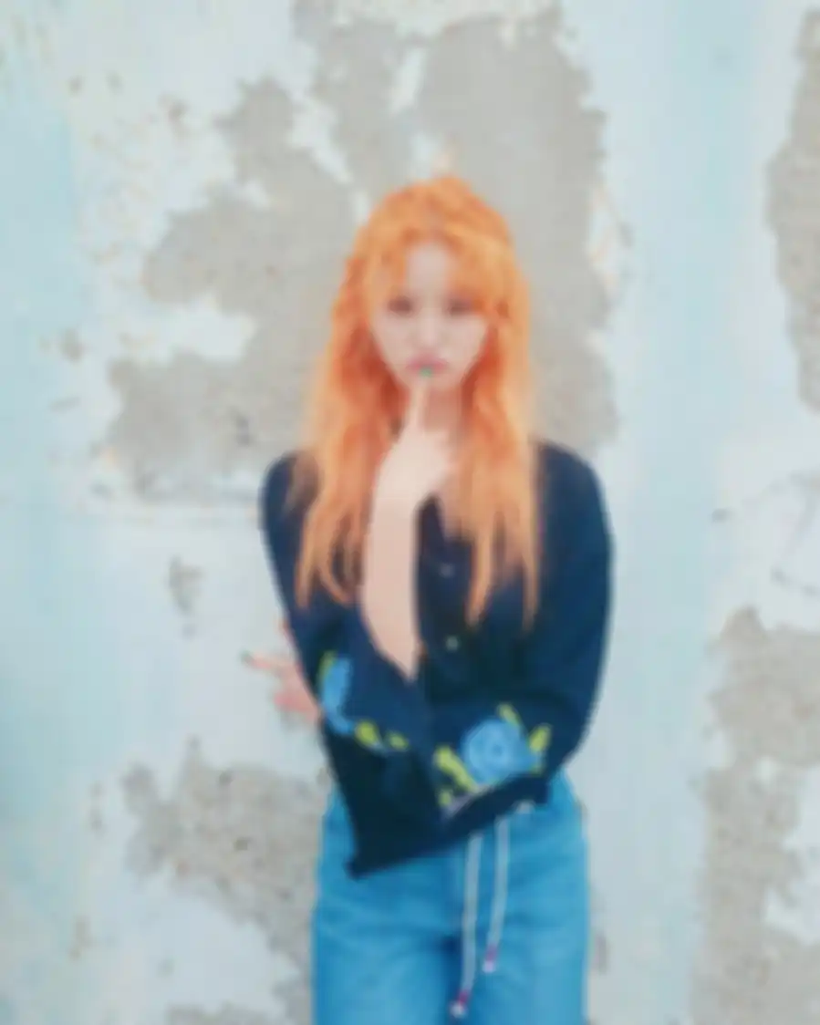 junghwa EXID curly fringe bangs
