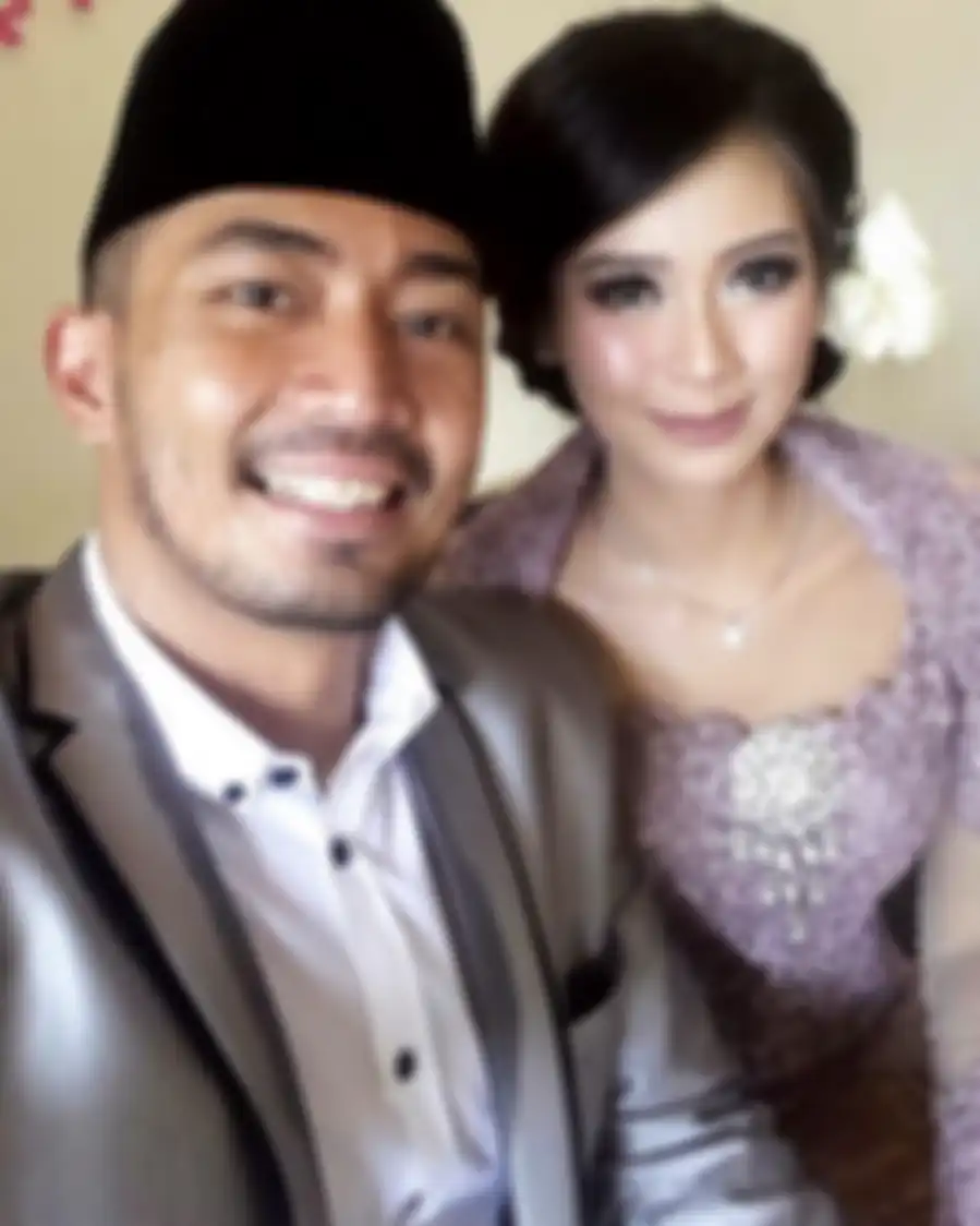 Arfita Dwi Putri adalah istri kedua Yama Carlos, mereka menikah pada 2016 lalu.