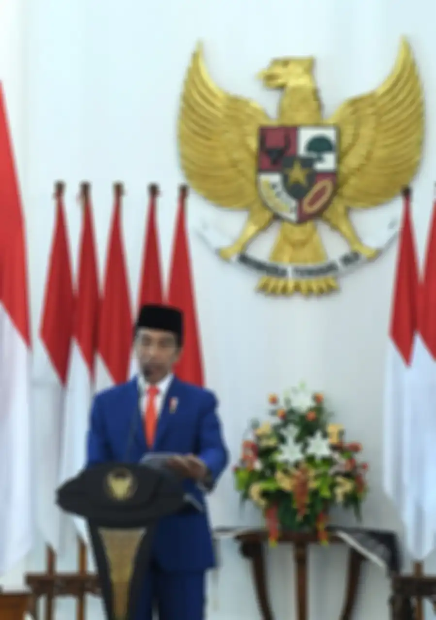Jokowi menggelar telekonferensi dari Ruang Garuda, Istana Kepresidenan Bogor, Jawa Barat, pada Senin, 1 Juni 2020.