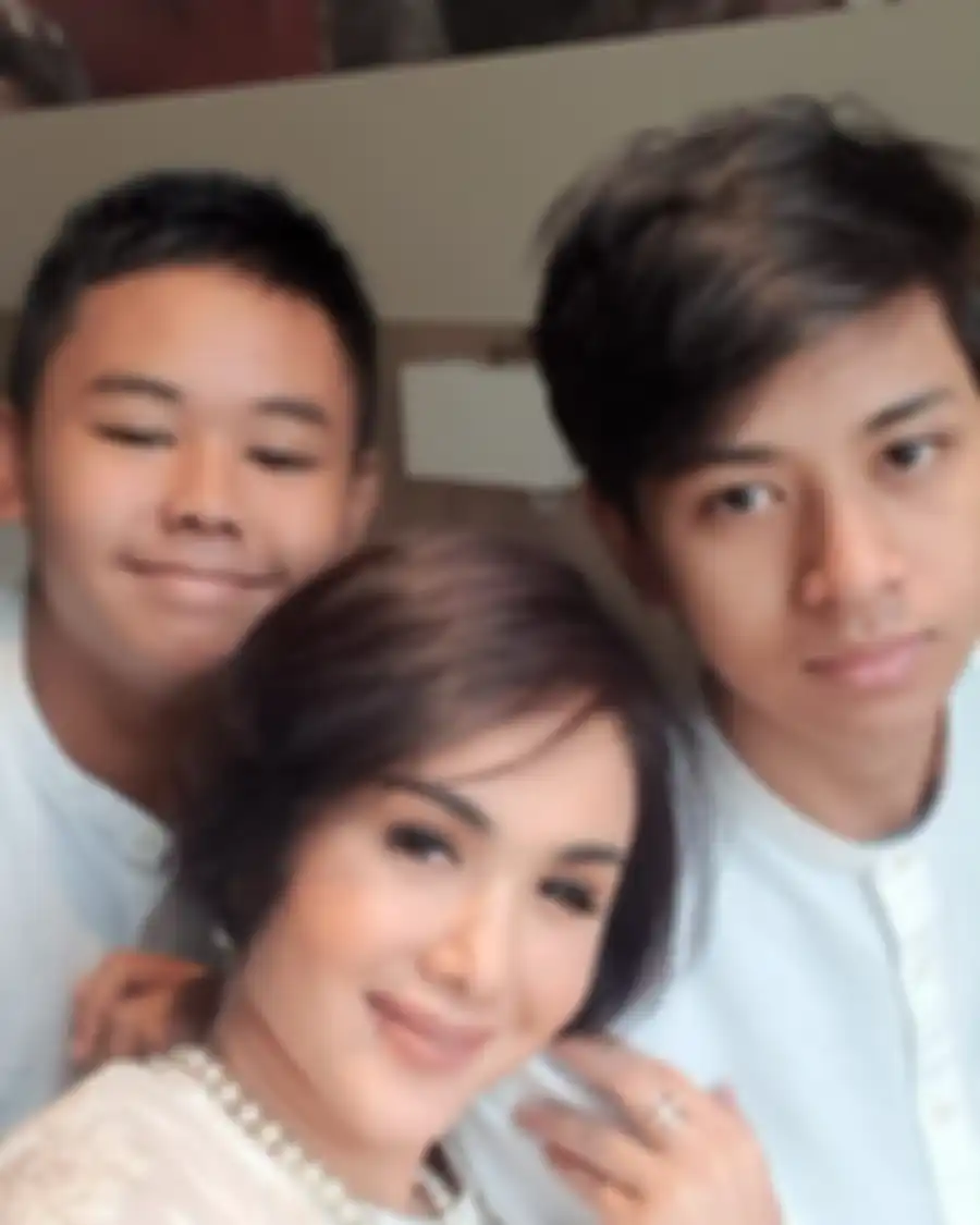 Cello, Yuni Shara, dan Cavin
