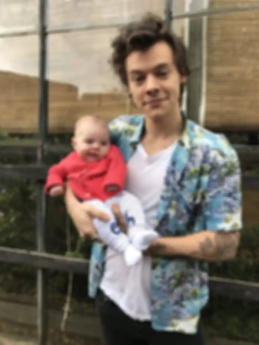 Harry Styles jadi ayah baptis untuk Ruby Winston
