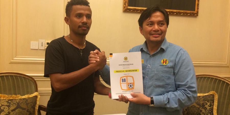 Transfer Liga 1 - Friska Womsiwor Resmi Gabung Barito Putera