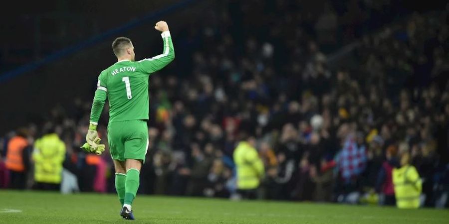 VIDEO - Pulang ke Old Trafford, Kiper Burnley Menjelma Jadi De Gea