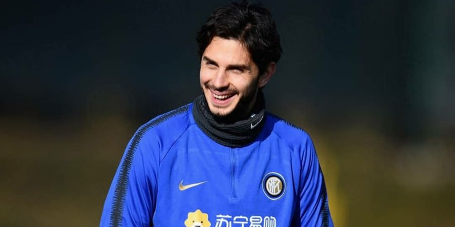 Seperti Roberto Carlos di Winning Eleven, Andrea Ranocchia Jadi Striker di Inter Milan