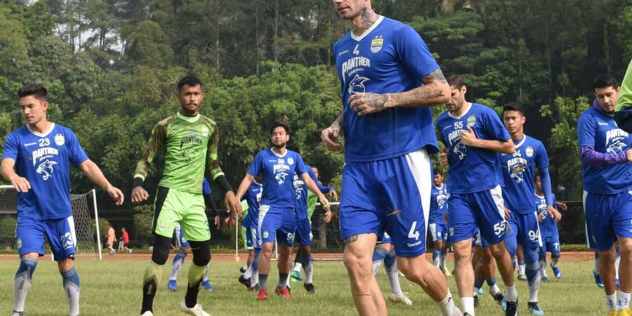 Bojan Malisic Telat Gabung Latihan, Pelatih Persib Memaklumi