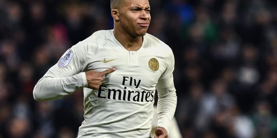 Tertangkap Basah, Kylian Mbappe 'Kepoin' Jadwal Tanding Barcelona