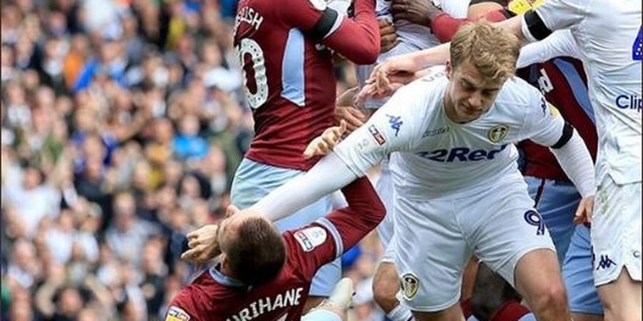 VIDEO - Aston Villa Vs Leeds Dihiasi 2 Gol Kontroversial dan Baku Hantam